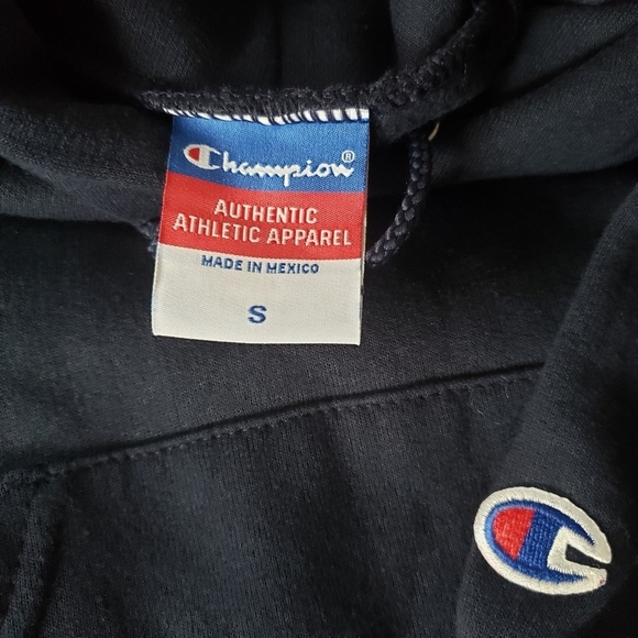 University of Pennsylvania Penn Champion Pullover Hoodie - Picture 7 of 7